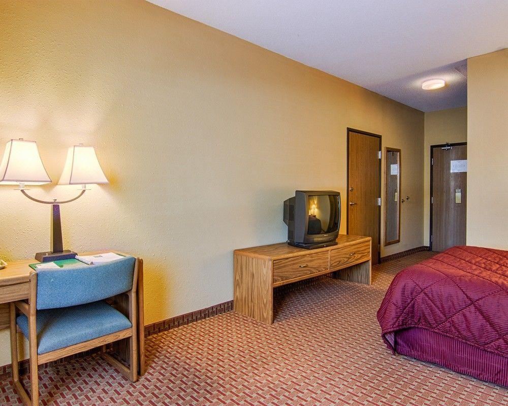 Quality Inn&Suites Wisconsin Dells Esterno foto