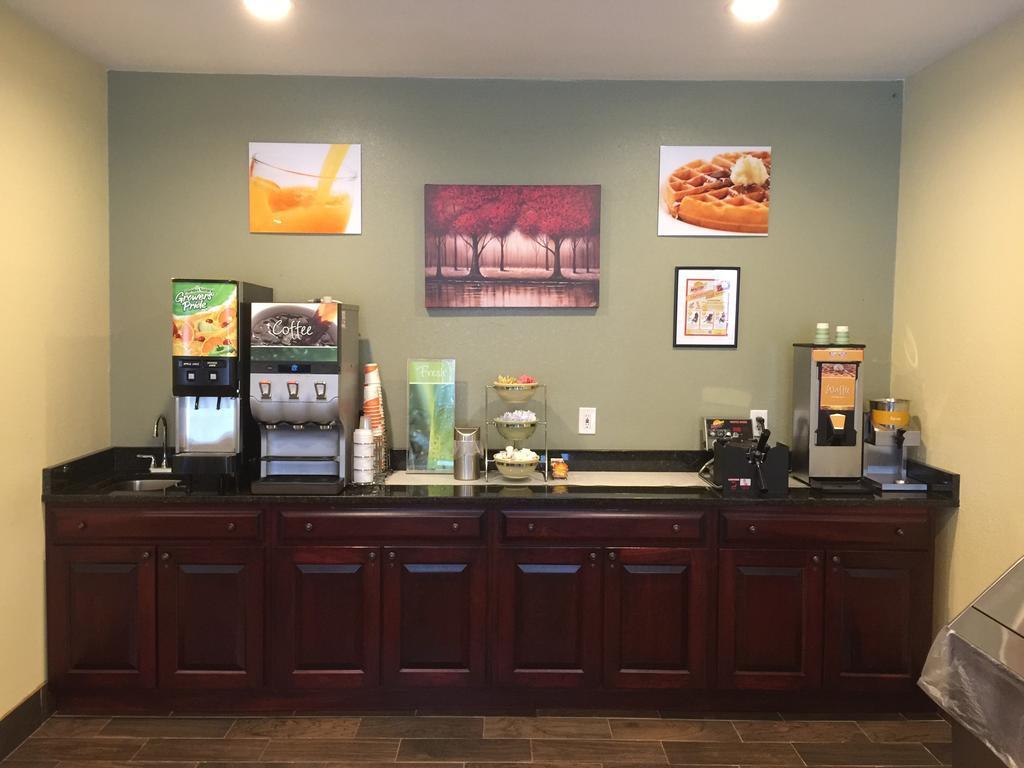 Quality Inn&Suites Wisconsin Dells Esterno foto