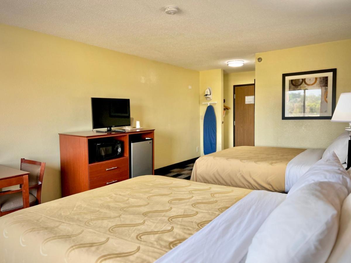 Quality Inn&Suites Wisconsin Dells Esterno foto