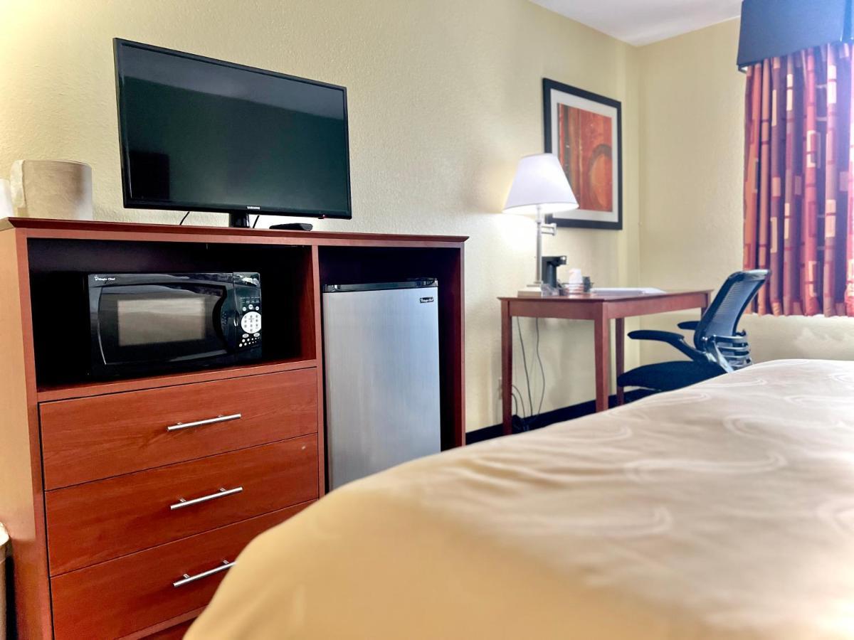 Quality Inn&Suites Wisconsin Dells Esterno foto