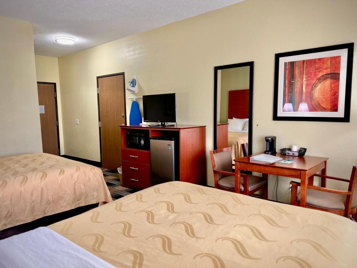Quality Inn&Suites Wisconsin Dells Esterno foto