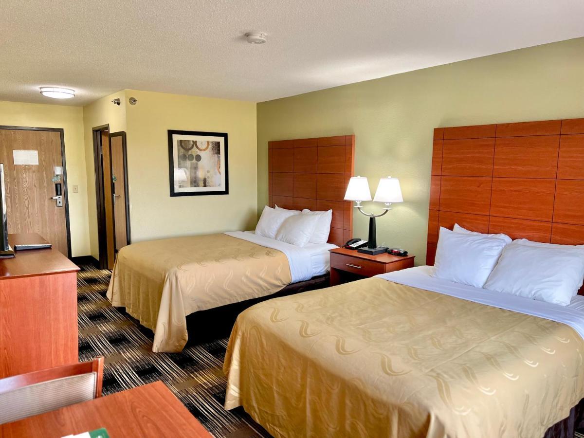 Quality Inn&Suites Wisconsin Dells Esterno foto