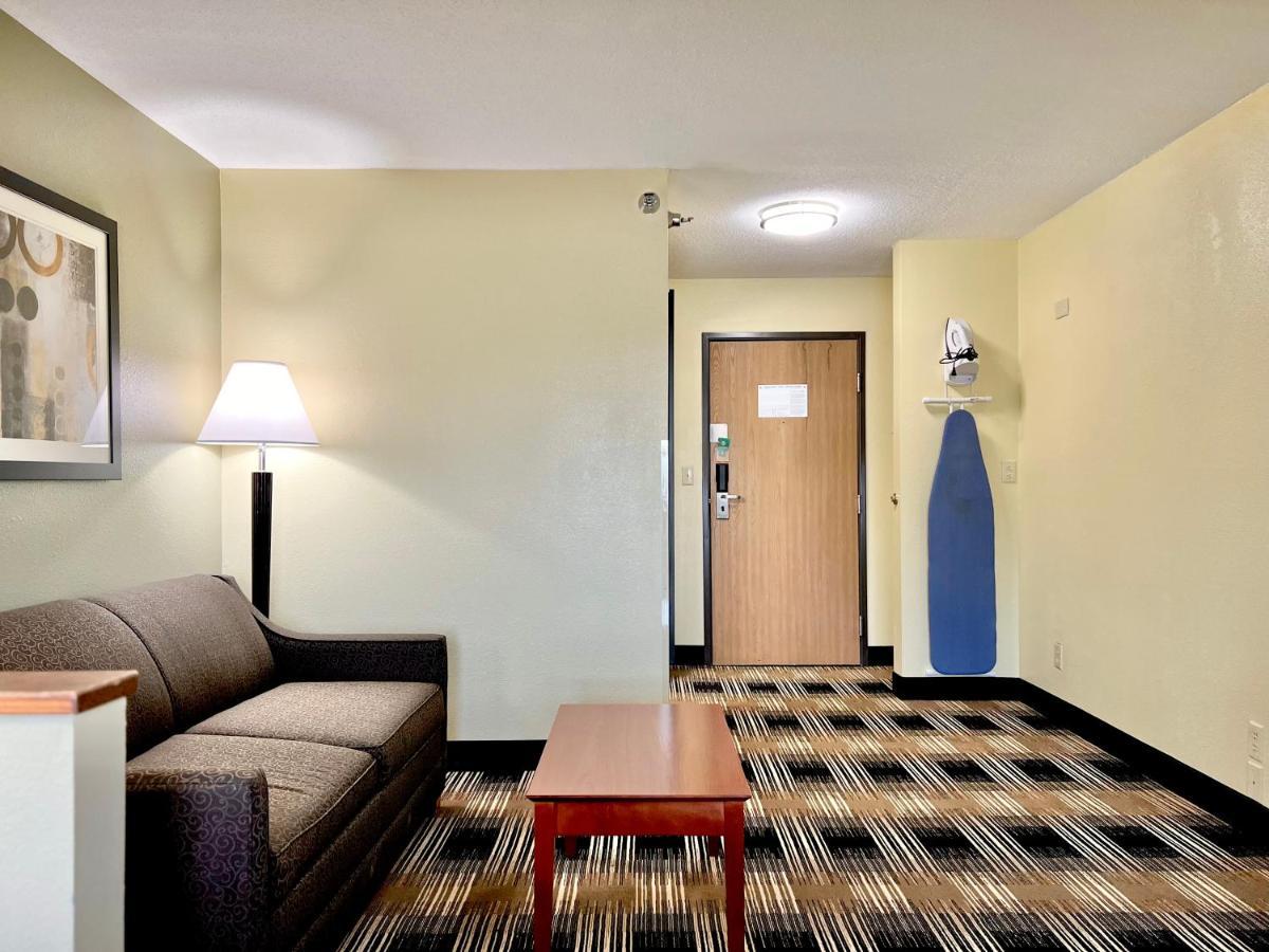 Quality Inn&Suites Wisconsin Dells Esterno foto
