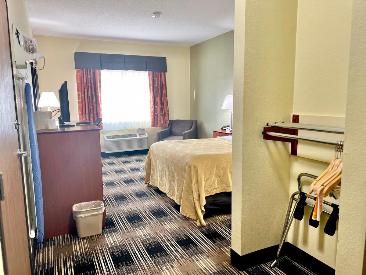 Quality Inn&Suites Wisconsin Dells Esterno foto