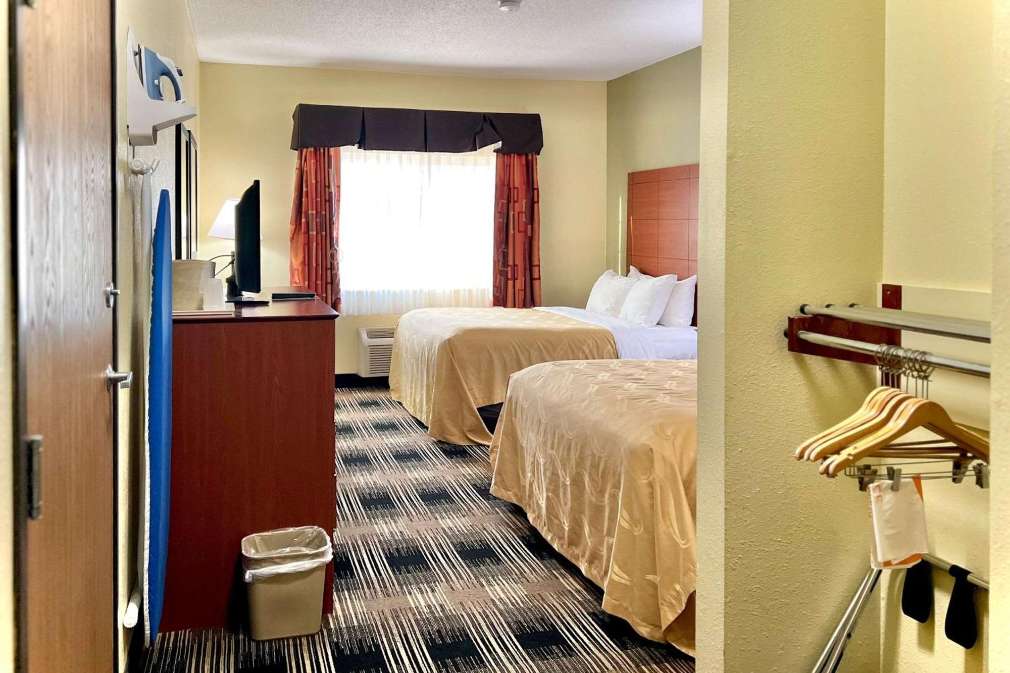Quality Inn&Suites Wisconsin Dells Esterno foto