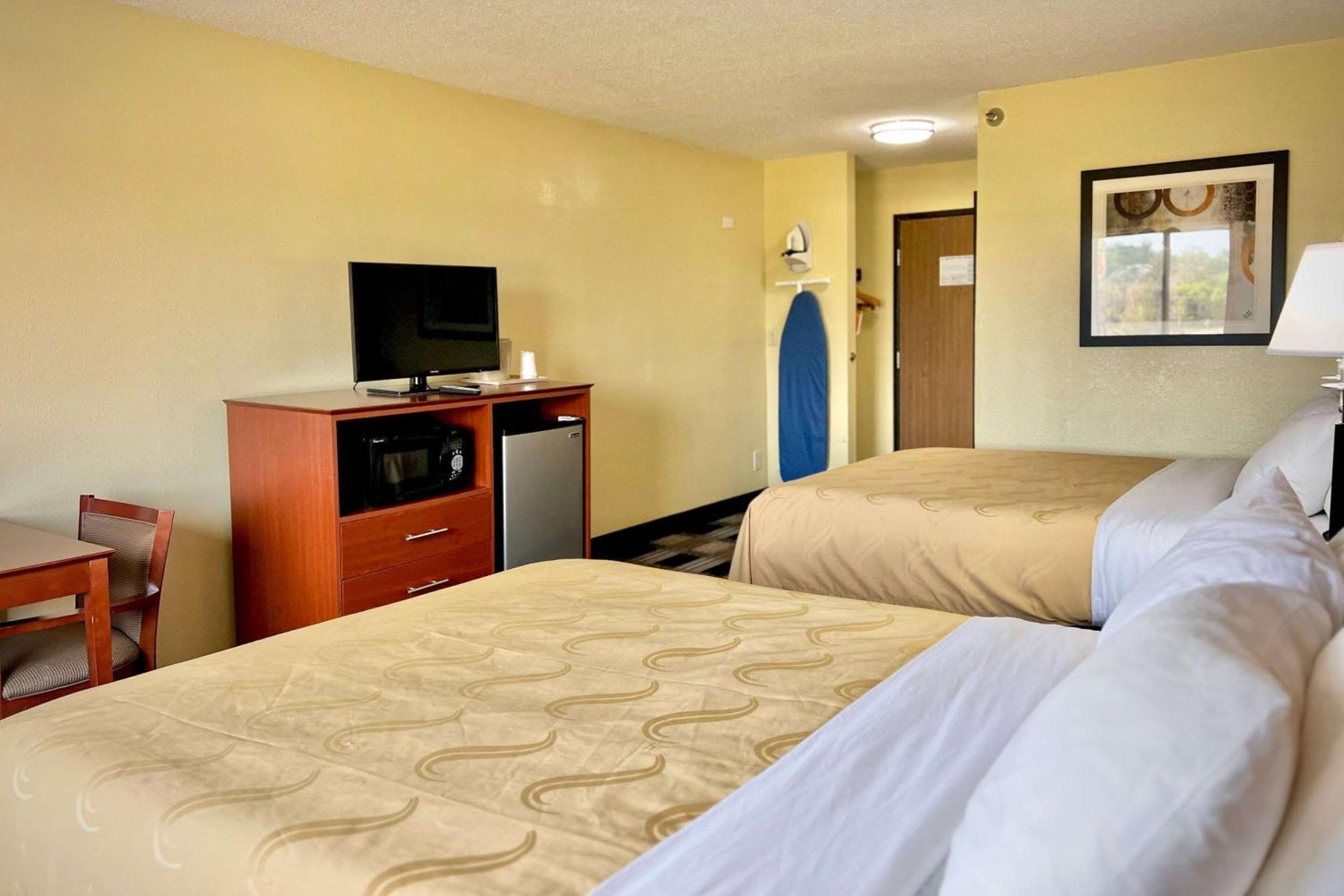 Quality Inn&Suites Wisconsin Dells Esterno foto