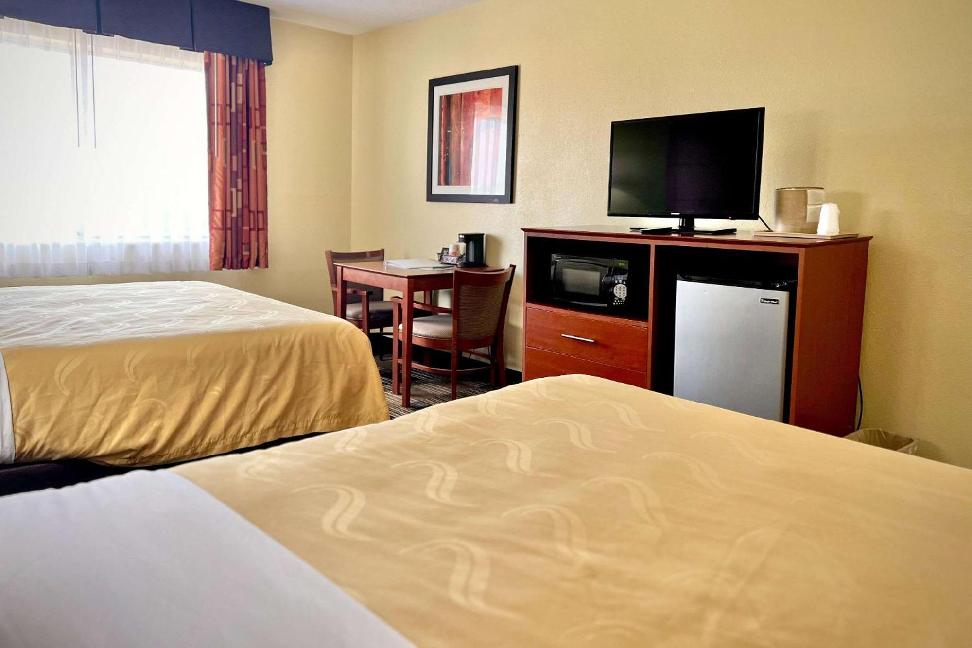 Quality Inn&Suites Wisconsin Dells Esterno foto