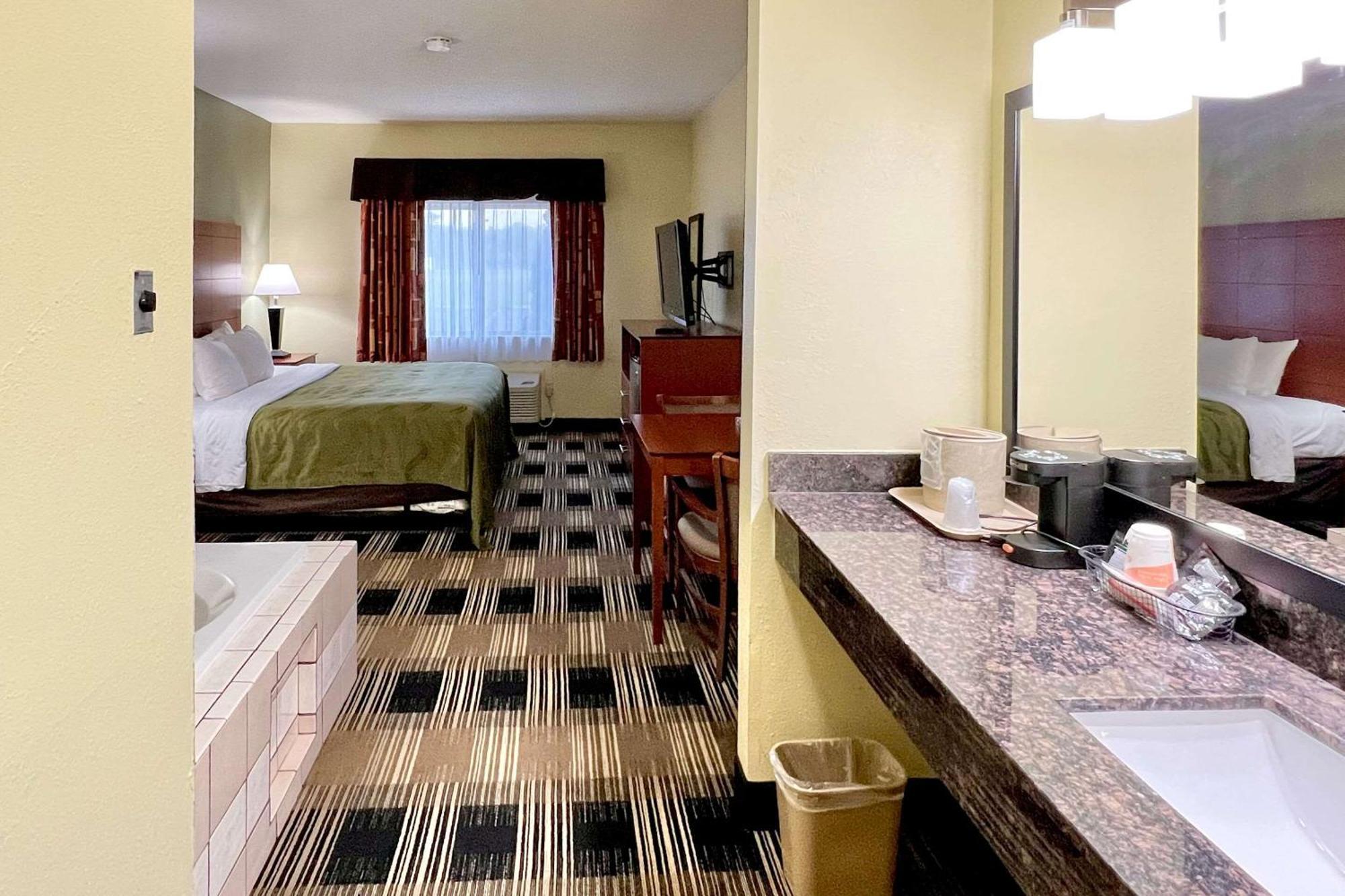 Quality Inn&Suites Wisconsin Dells Esterno foto
